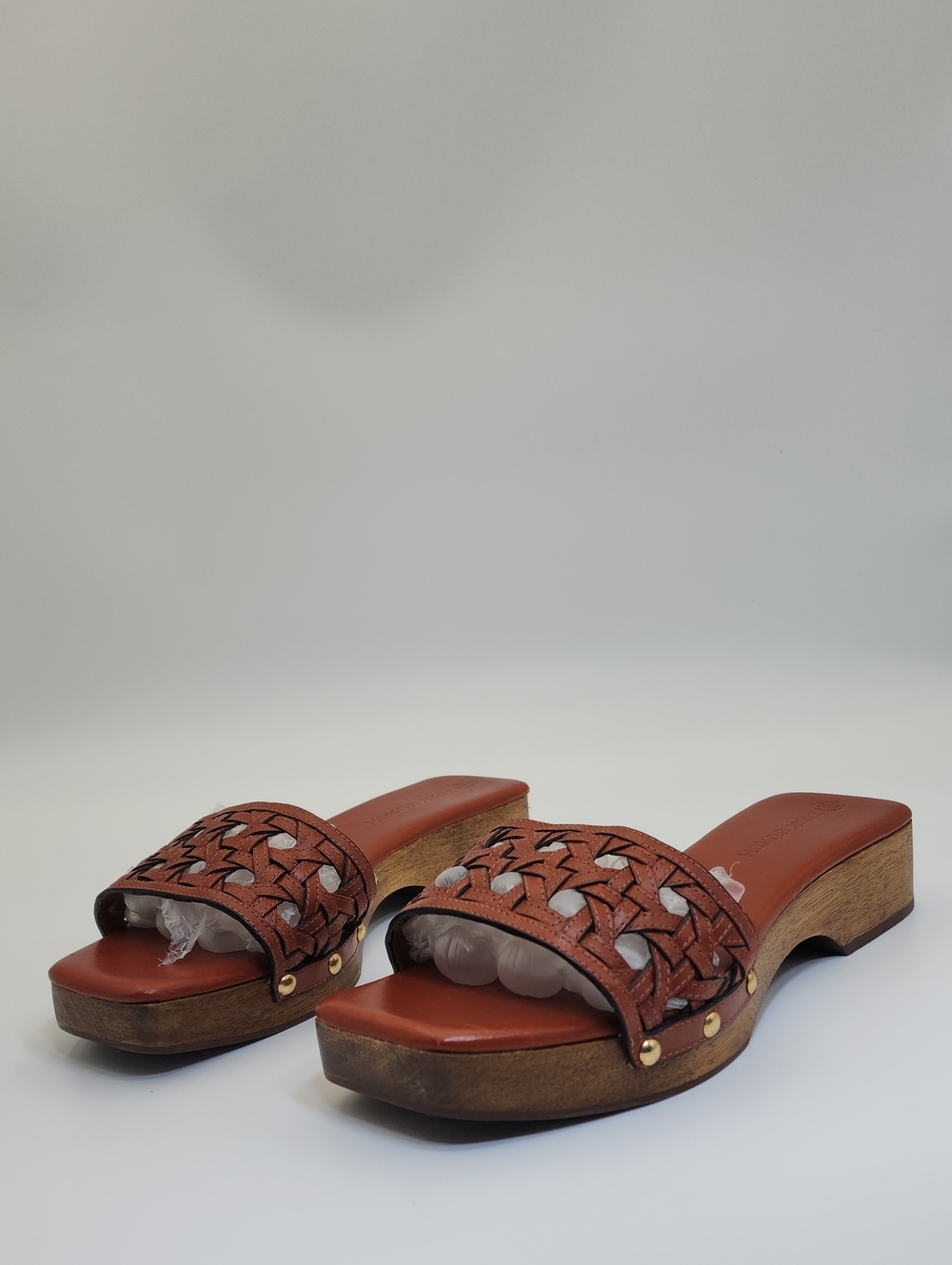 Tory Burch Basket weave Clogs in brick Red Size 9.5